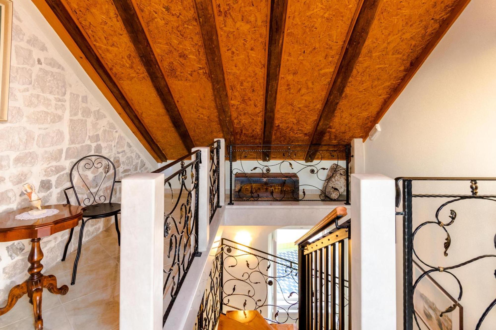 Rooms Miron - Adults Only Sumartin Εξωτερικό φωτογραφία